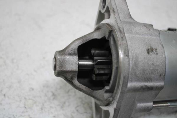 DEMAREUR TOYOTA ( PIECE NEUVE ) - Vue 3